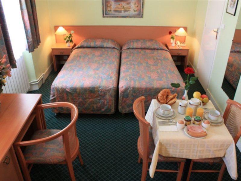 Belta Hotel Paris Zimmer foto